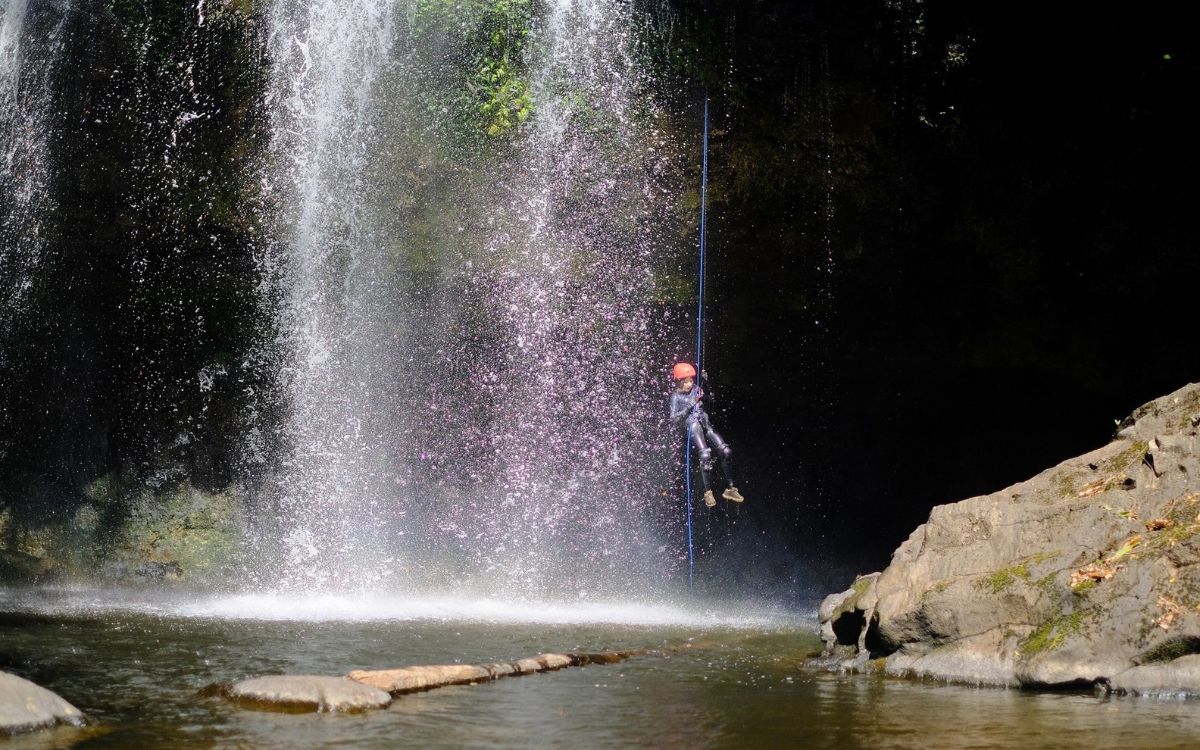 5 Vật Dụng Trekking Chư Bluk Mà Bạn Không Thể Thiếu