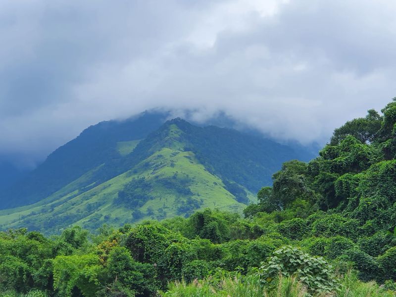 Lịch trình trekking Tà Giang 2 Ngày 1 Đêm: Chinh Phục Cung Đường Biển Đẹp Như Mơ bien the lich trinh tuy chon