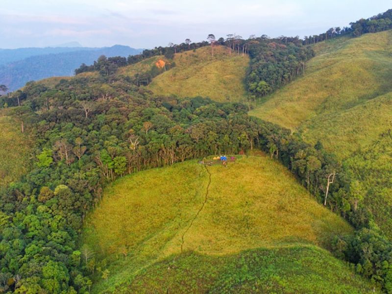Lịch trình trekking Tà Giang 2 Ngày 1 Đêm: Chinh Phục Cung Đường Biển Đẹp Như Mơ lich trinh chi tiet 2 ngay 1 dem