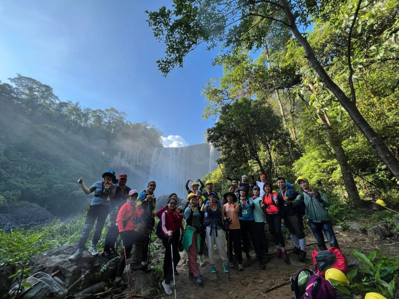 Trekking Thác K50: Chinh Phục Tuyệt Tác Thiên Nhiên Tây Nguyên luu y an toan