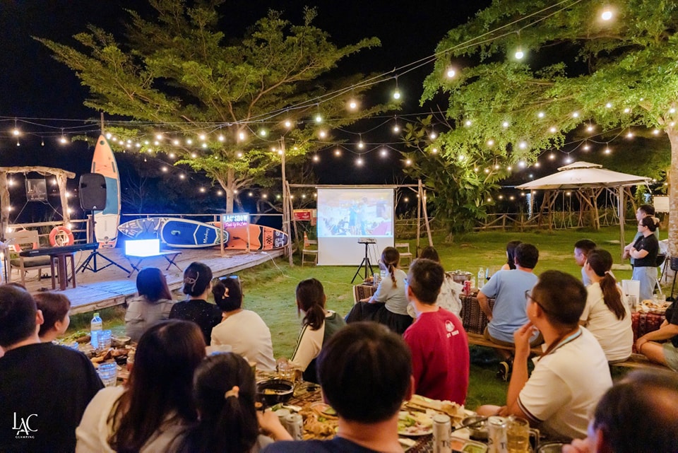 Cuối Tuần Đi Đâu Camping? 20+ Khu Cắm Trại Gần Sài Gòn khu cam trai Lac Glamping
